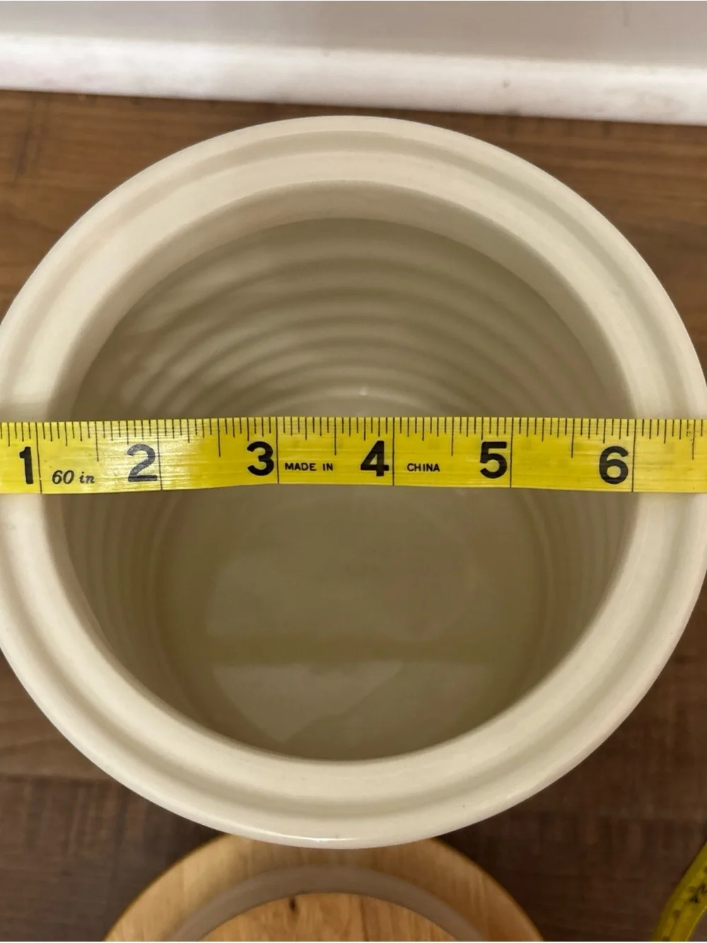 Furio Ceramic Ribbed Canister 8 in with Wooden Lids Mid-Century  Cream Color Vtg